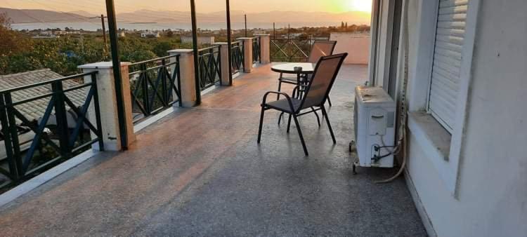 Апартаменты Mosxonas House Aegina Экстерьер фото