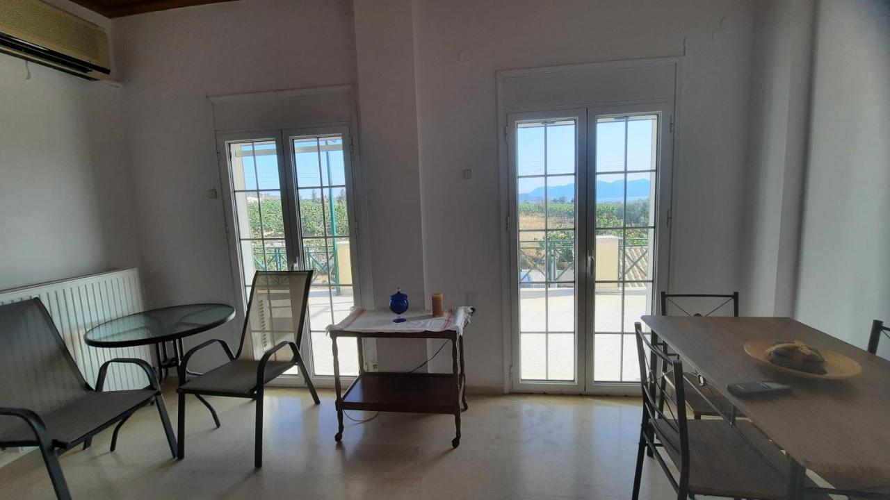 Апартаменты Mosxonas House Aegina Экстерьер фото